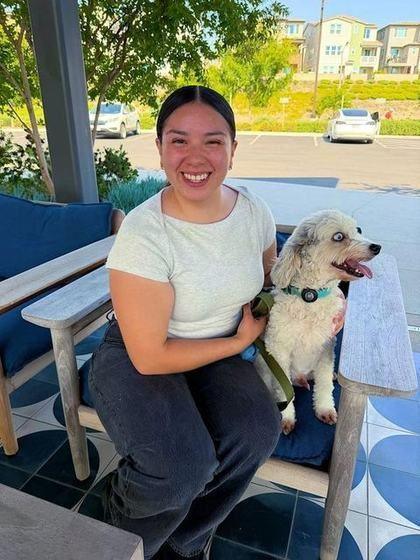 Lia Muñoz, Pet Sitter and BarkArt Director at Bella Paws Co.